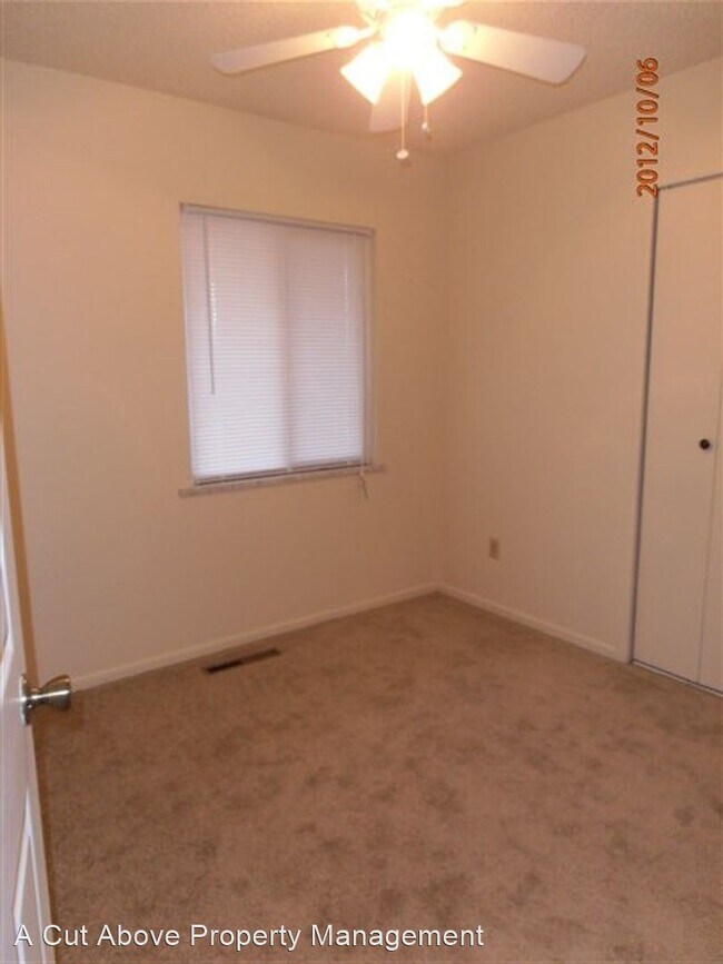Building Photo - 3 br, 1 bath House - 2135 Jet Wing Drive