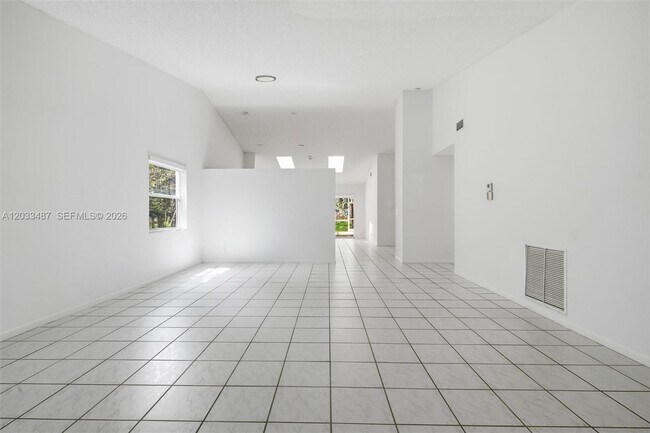 Building Photo - 10633 NW 32nd Ct