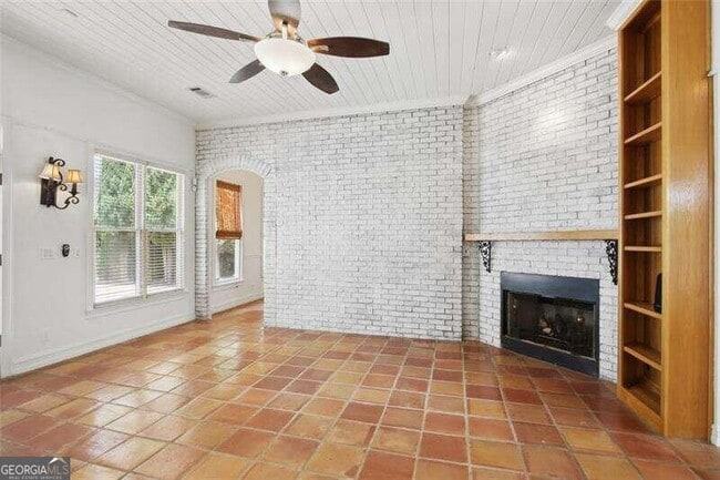 Building Photo - 515 Fountain Oaks Way