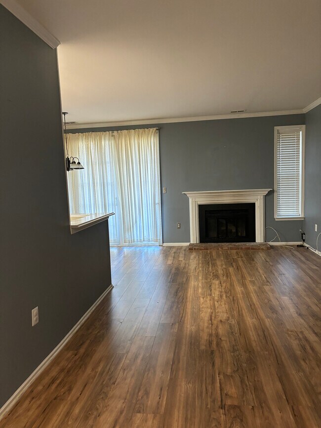 Living Room - 6141 Cedar Ct