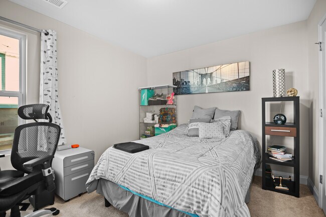 Foto del edificio - 1432 Winding Stream Rd