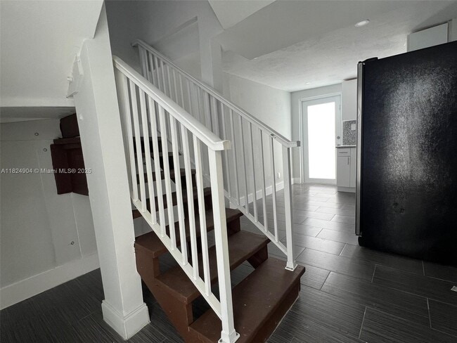Foto del edificio - 2260 SW 17th St