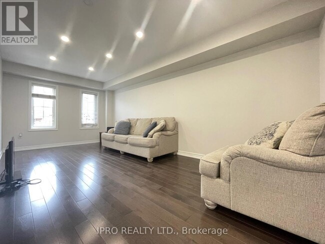 Building Photo - 2187-2187 Fiddlers Way