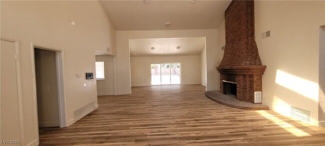 Building Photo - 7664 Angel Crest Cir