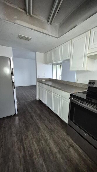 Building Photo - 9924 Sweepstakes Ln