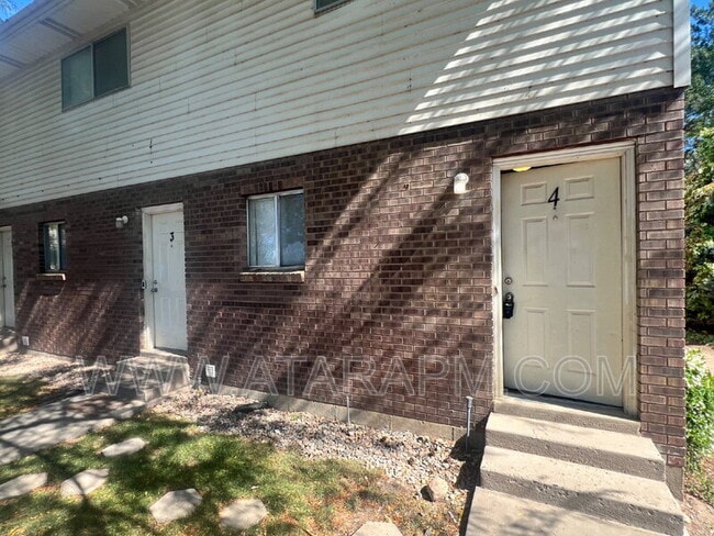 Building Photo - 4247 S Hwy 89