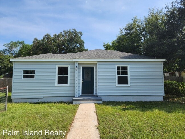 Building Photo - 2 br, 1 bath House - 283 Chestnut St