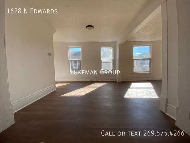 Foto del edificio - 1628 N Edwards St