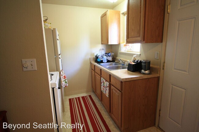 Building Photo - 8411 84th St SW