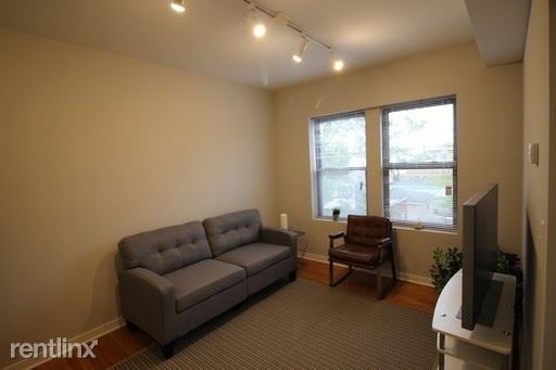 Foto del edificio - 3108 W Sunnyside Ave
