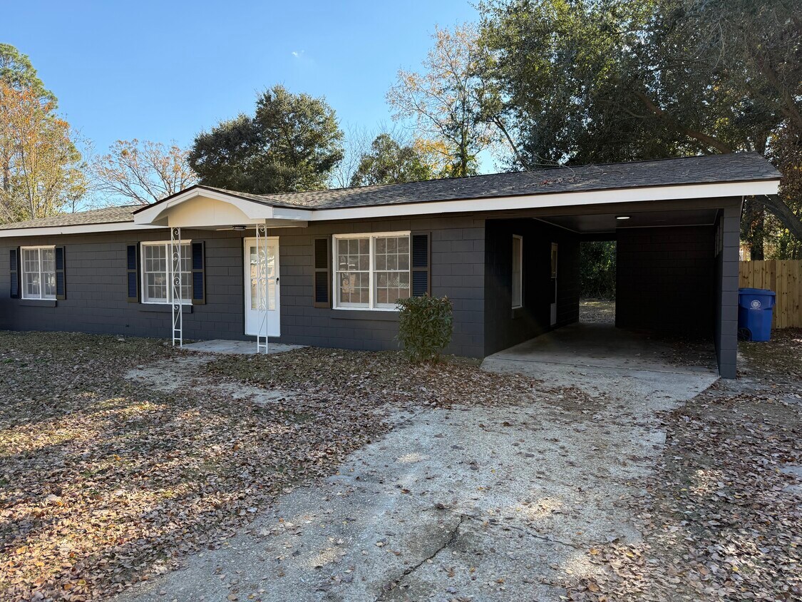 Foto principal - 1610 Woodrow Ave