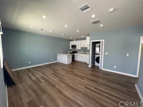 Building Photo - 7847 Agnes Ave