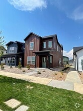 Building Photo - 3130 Sykes Dr