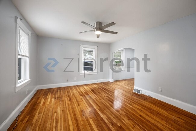 Building Photo - Unit 49