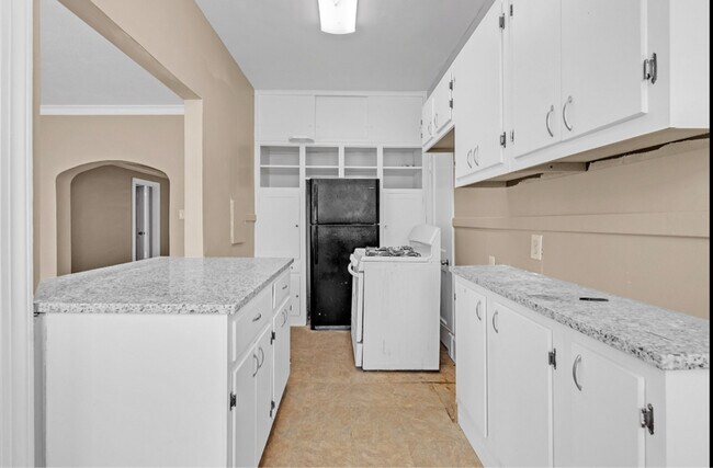 Foto del edificio - 665 E Pkwy S