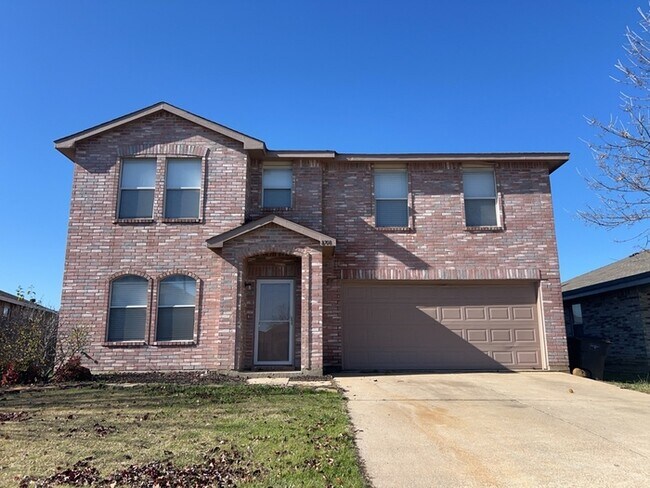 Stunning 4/2.5 home in Fort Worth - Stunning 4/2.5 home in Fort Worth