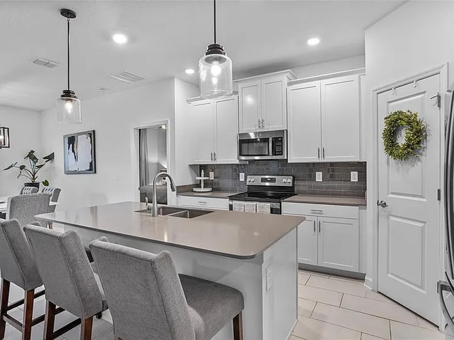 Building Photo - 11417 Rhyme Ave