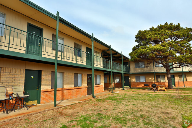 Building Photo - Calico Corners