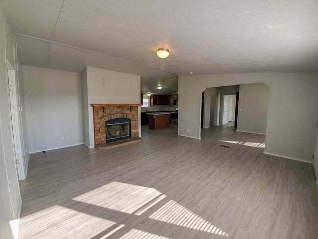 Building Photo - 3 bedroom home in NRC!