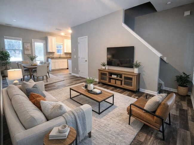 Building Photo - Beautiful 3BR 2.5BA Home in Salisbury • Tour Today