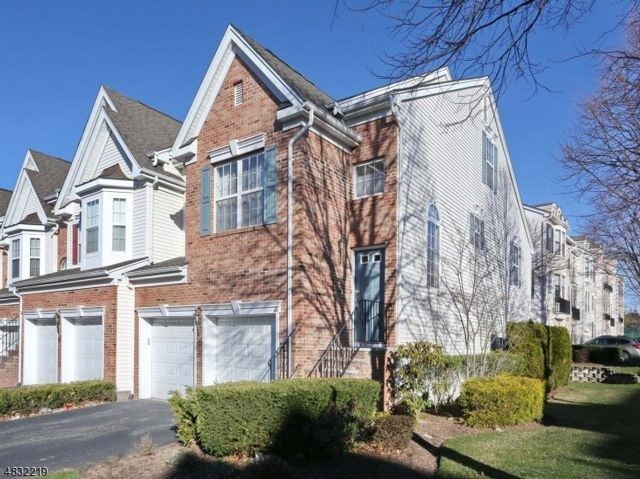 Building Photo - 300 Winthrop Dr
