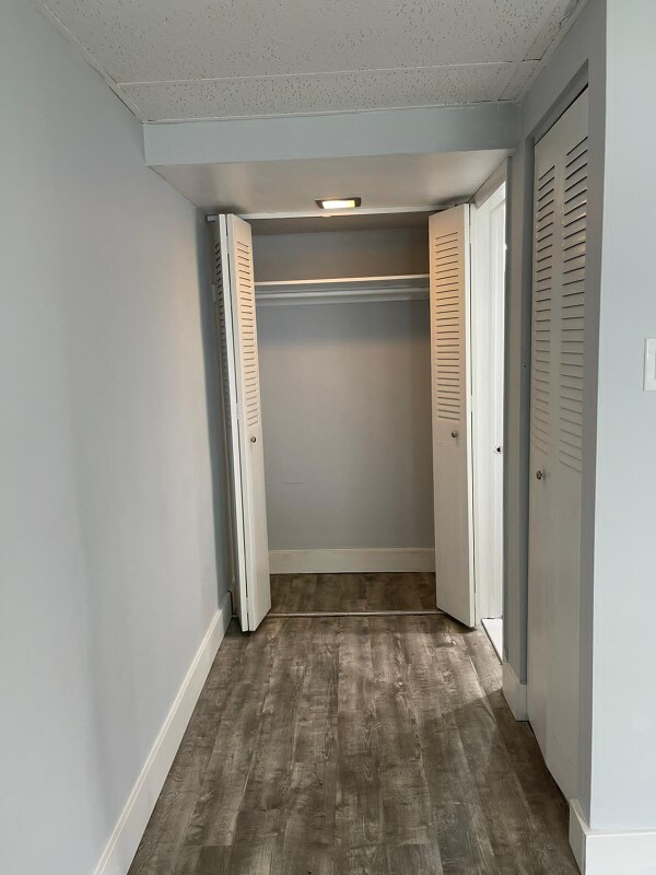 Foto del edificio - 100 Parkway Blvd