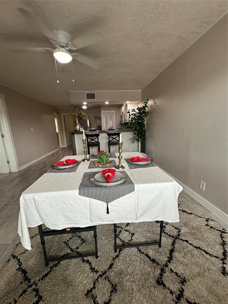 Foto del edificio - 2175 NE 56th St
