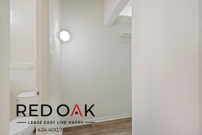 Foto del edificio - ~1 Month FREE~ Vintage-Inspired Bachelor S...