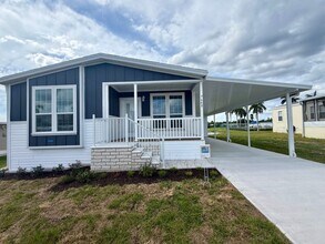 Building Photo - 7608 Lakeshore Dr