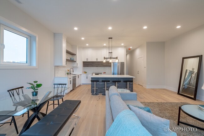 Foto del edificio - 4021 N Keystone Ave
