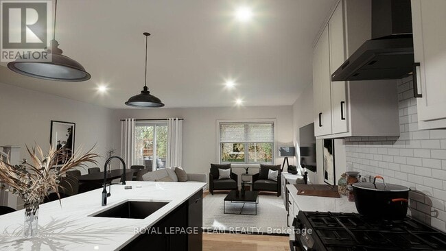 Building Photo - 708 TAILSLIDE Ave