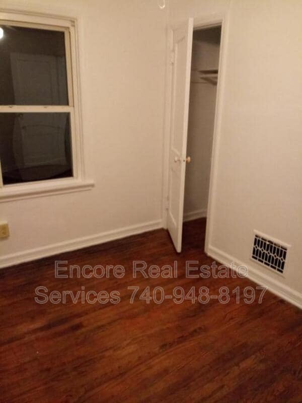 Building Photo - 163 Isabelle Rd