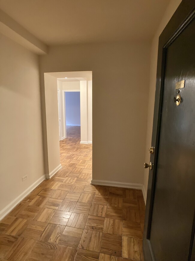 Foto del edificio - 2826 Thornhill Rd