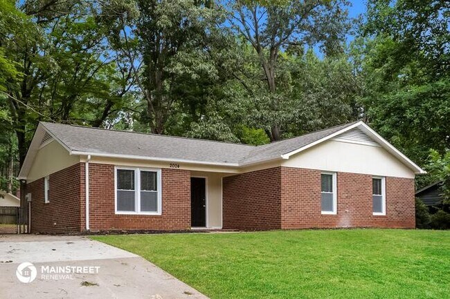 Building Photo - 2004 Brickhaven Dr