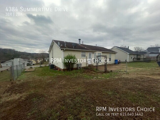 Foto del edificio - 4384 Summertime Dr