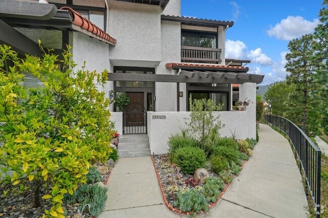 Palisades Apartments For Rent