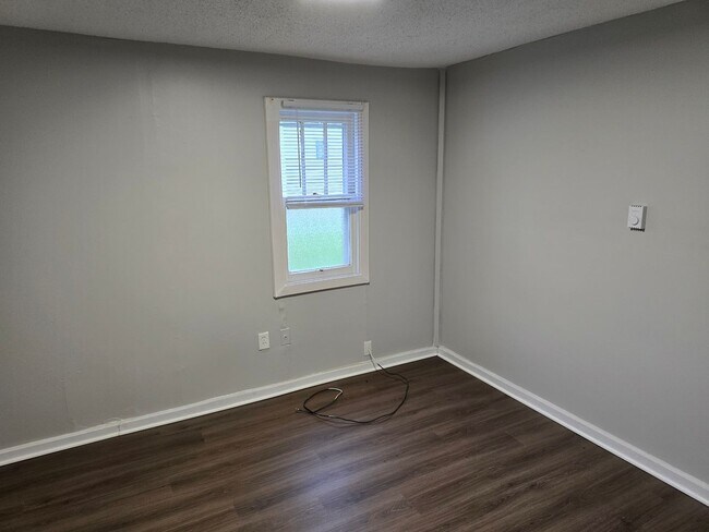 Foto del edificio - 1519 E Washington St