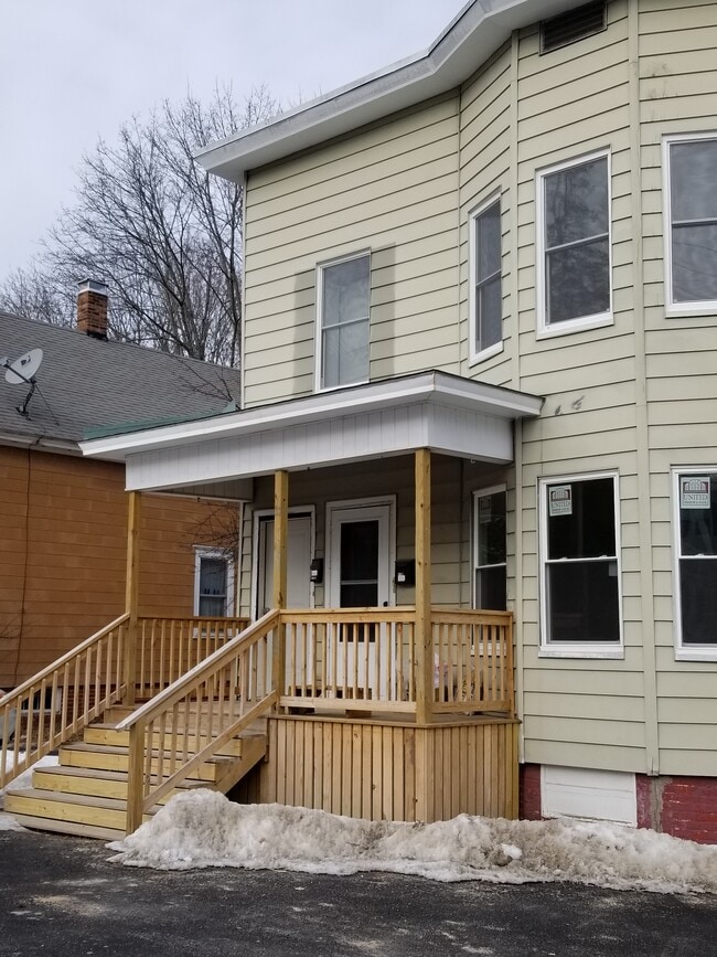 111 Lake St, Auburn, ME 04210 Apartments in Auburn, ME