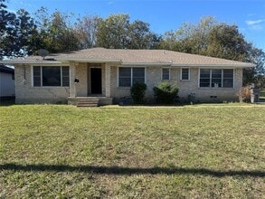 Building Photo - 4651 C L Veasey Blvd