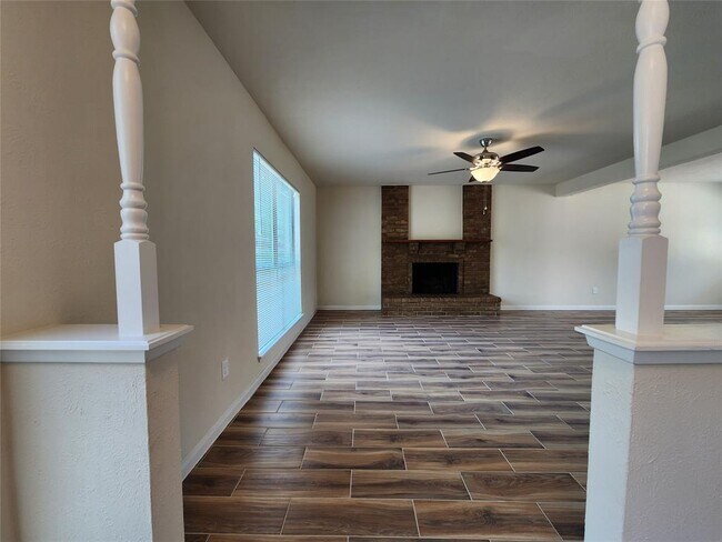 Foto del edificio - 10146 Horseshoe Bend Dr
