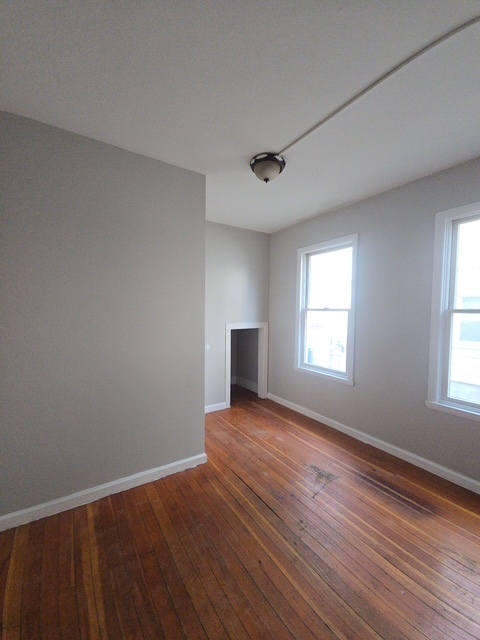 Building Photo - 23 Elmwood Ave