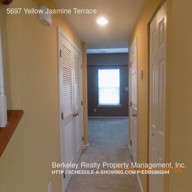 Building Photo - 3 bedroom in Providence Forge VA 23140