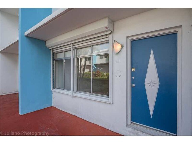 Building Photo - 9455 Bay Harbor Terrace