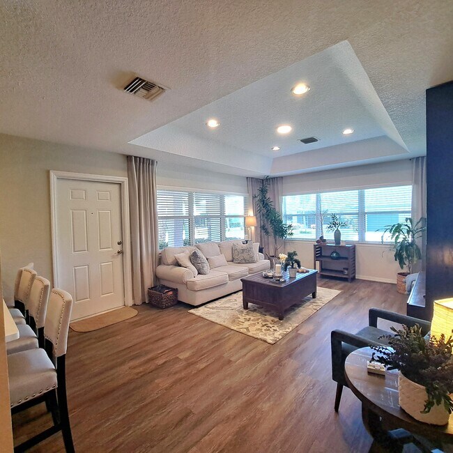Foto del edificio - 1747 N Dovetail Dr