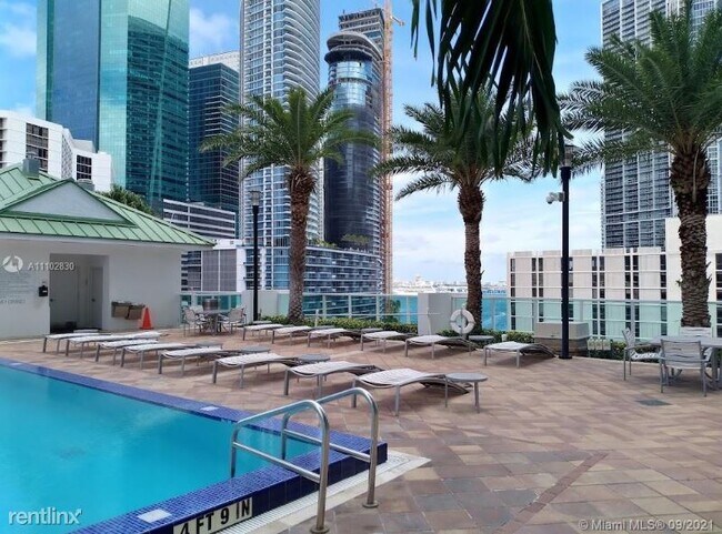 Foto del edificio - 1 br, 1 bath Condo - 41 SE 1st Street