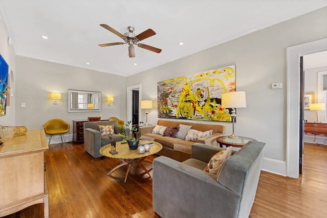 Building Photo - 500 Queens Rd