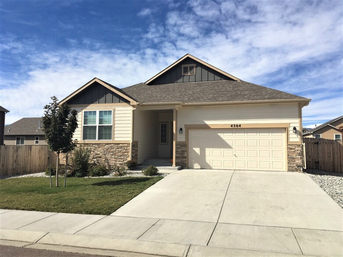 Primary Photo - 4564 Brylie Way