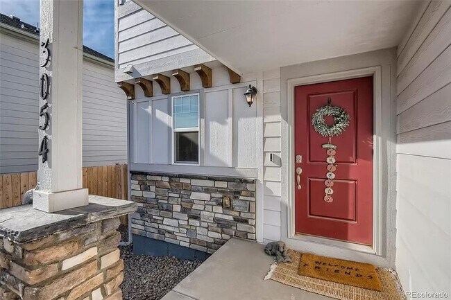 Photo - 3br 3b in Great Location w/Backyard House