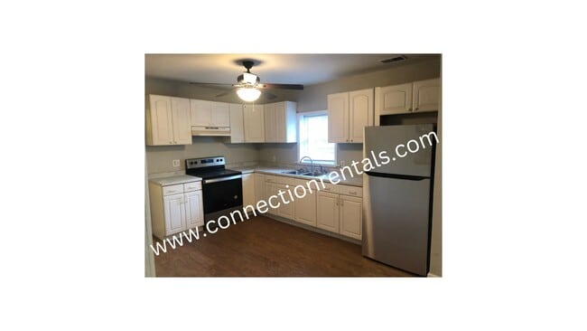 Building Photo - 3 Bed 2 Bath Home