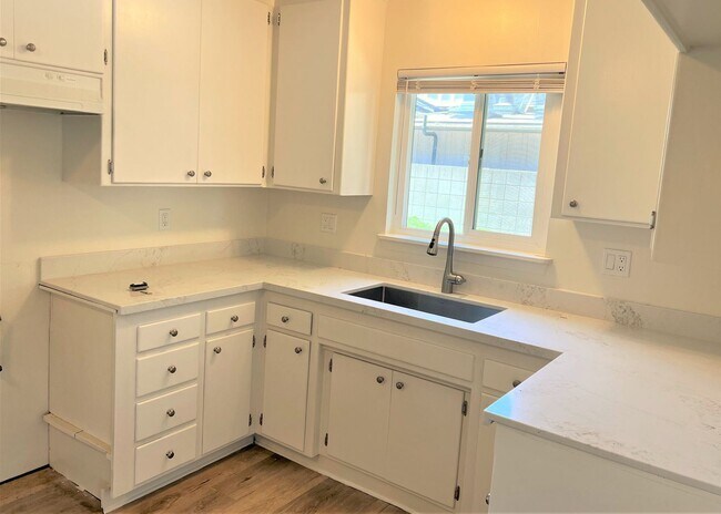 Building Photo - 2 br, 1 bath House - 3618 Manzana Street